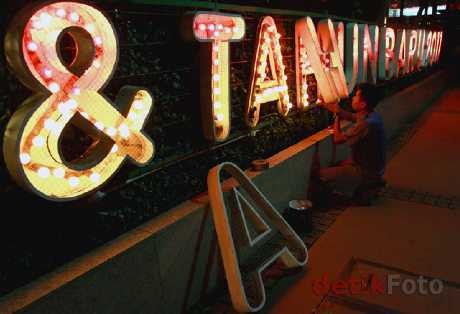 Tahun Baru, Warga Pekanbaru Serbu Mal