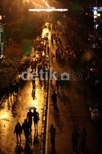 Warga Jakarta Nikmati Car Free Night