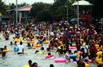 Tahun Baru, Ancol Dibanjiri Pengunjung