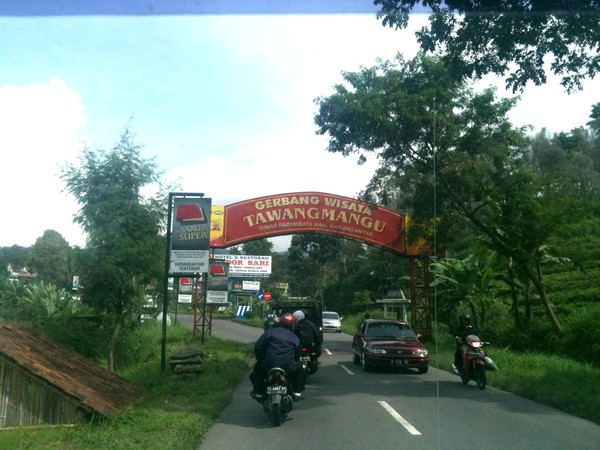 Objek wisata tawangmangu