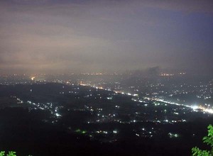 Malam Paling Cantik & Romantis di Bukit Bintang Gunungkidul