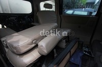 2 Penumpang mobil ini tewas setelah ditabrak BMW milik putra Hatta Rajasa.