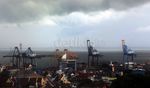 Mendung Gelayuti Makassar di Awal Tahun