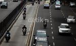 Jalan Lengang, Pemotor Tetap Terobos Jalur Busway