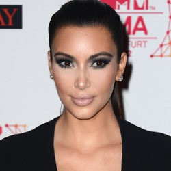 Hamil, Kim Kardashian Tak Alami Morning Sickness