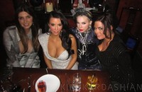 Kim mengaku sangat senang menyambut tahun 2013. (Kim Kardashian)