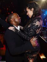 Kemesraan Kim & Kanye di Tahun Baru 2013