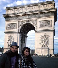Tampaknya Wisnu dan Shireen sangat menikmati waktu mereka saat berada di Paris, Prancis. (Instagram)