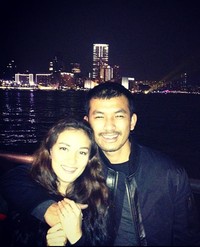 Pasangan Rio Dewanto dan Atiqah Hasiholan menikmati pergantian tahun di Hong Kong. (Instagram).
