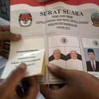 KPUD Bangkalan di Demo, Tiga Kompi Brimob Polda Jatim Disiagakan