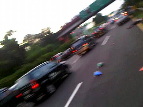 Kisah Bayi Raihan & Topi Beruang di Kecelakaan Maut BMW X5 vs Luxio