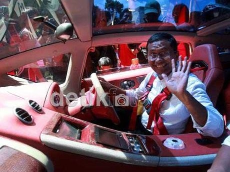 Pencipta Mobil Listrik Anggap Dahlan Iskan Tidak Etis