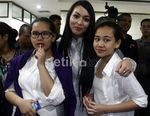 Putri Alm. Adjie Massaid Hadiri Sidang Angie
