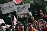 The Jak Mania Geruduk Kantor Persija