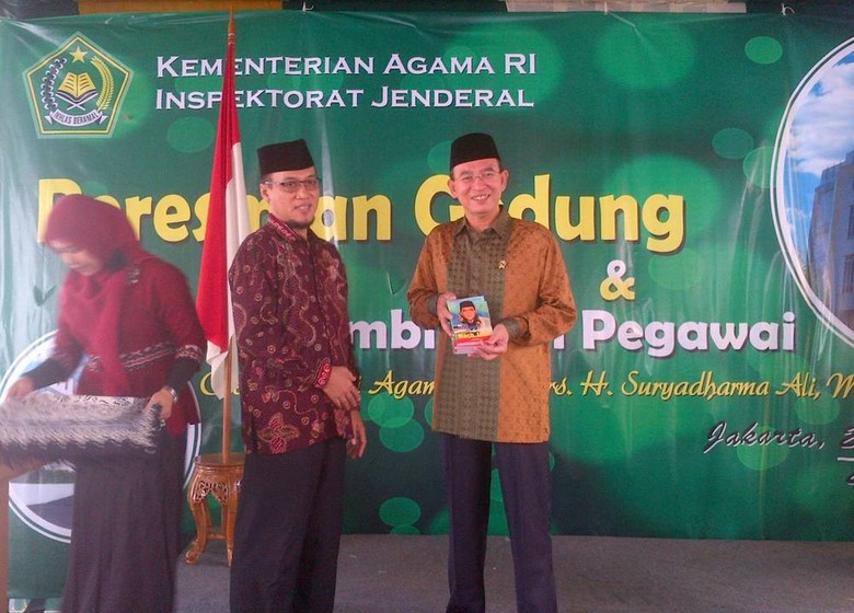 Suryadharma Ali Resmikan Gedung Baru Irjen Kemenag Senilai Rp 26 M Suryadharma Ali Resmikan Gedung Baru Irjen Kemenag Senilai Rp 26 M