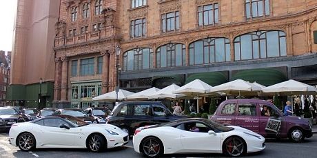 Warga London Kesal Lihat Mobil Sport