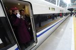 Melihat Kereta Terpanjang di Dunia Milik China