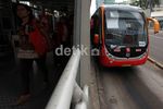 Asyiknya Naik Armada Baru TransJ