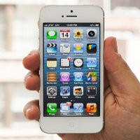 Apple Lirik Teknologi Display Baru untuk iPhone 5S