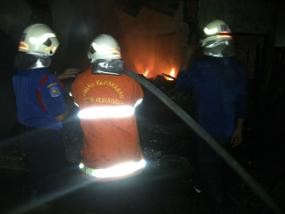 Puluhan Kios di Pasar Sepanjang Ludes Terbakar