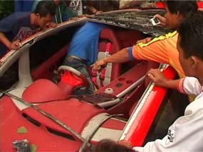 Polisi Kawal Ferrari Dahlan Iskan yang Tabrak Tebing