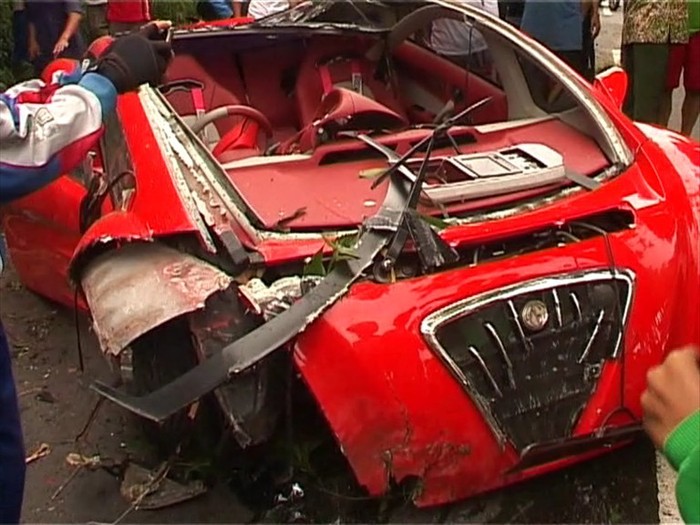 Ini Alasan Dahlan Nekat Jadi Sopir Ferrari Tempuh Solo-Magetan