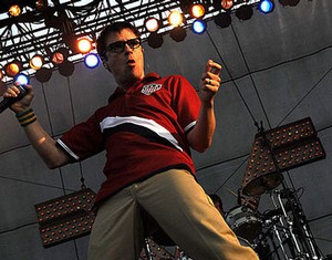 Rivers Cuomo: Konser Weezer Akan Menyenangkan!