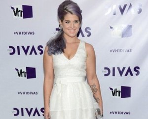 Berat Badan Turun 29 Kg, Kelly Osbourne Kesal Masih Disebut Gemuk