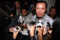      Menteri Kemenkum HAM, Amir Syamsuddin sempat datang kelokasi kejadian.     