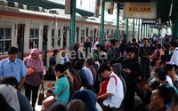  Eva menuturkan adanya penambahan 180 gerbong tersebut, maka satu rangkaian kereta yang tadinya hanya 8 gerbong menjadi 10 gerbong.