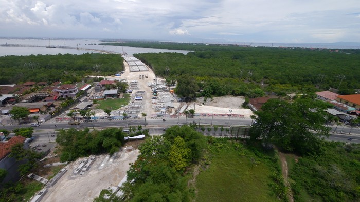 Pengerjaan Konstruksi Tol Atas Laut di Bali Sudah Capai 73%