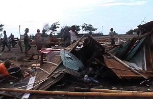 Angin Kencang Rusak Rumah dan Warung di Parangtritis
