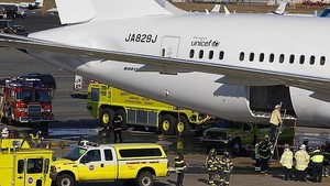 Duh, Pesawat Canggih Boeing 787 Dreamliner yang Dibanggakan AS Terbakar