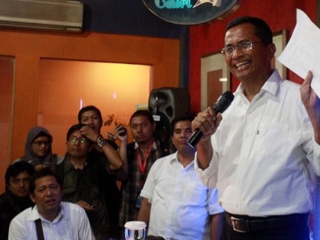 Dapat Komentar Negatif Saat Menjajal Mobil Listrik, Dahlan Cuek