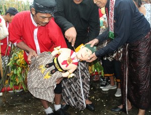 Ritual Unik, Ada Pengantin Disembelih di Yogya!