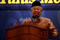 Ketua Komisi Fatwa MUI KH Ma'ruf Amin mengatakan, perjuangan LPPOM MUI cukup berat, karena itu dibutuhkan sinergi dengan berbagai pihak, termasuk dalam bidang kehalalan produk.
