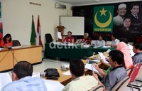 Mereka menyatakan akan membawa KPU ke Pengadilan Tinggi Tata Usaha Negara (PTTUN) karena tidak diloloskan dalam seleksi faktual.
