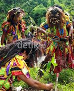 Kirab Budaya untuk Hijaukan Merapi