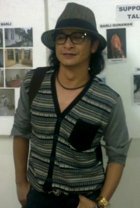 Main Film, Andy /rif Tetap Jadi Rocker