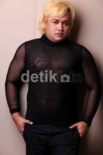 Tata Liem, Si Bad Boy yang Suka Boy