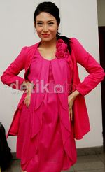 Hamil 7 Bulan, Ayu Dewi Makin Ceria