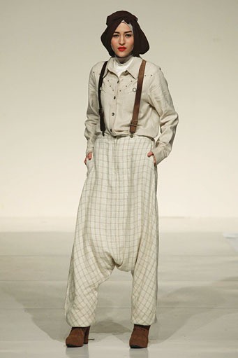 Up2Date by Irna Mutiara Retrospection. Ballroom Hotel Mulia. Senayan. Jakarta. [Photo: Agung Prambudhy/Wolipop]