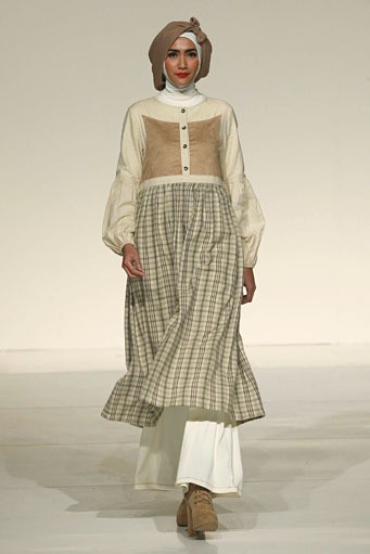 Up2Date by Irna Mutiara Retrospection. Ballroom Hotel Mulia. Senayan. Jakarta. [Photo: Agung Prambudhy/Wolipop]