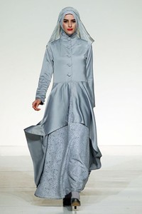 Up2Date by Irna Mutiara Retrospection. Ballroom Hotel Mulia. Senayan. Jakarta. [Photo: Agung Prambudhy/Wolipop]