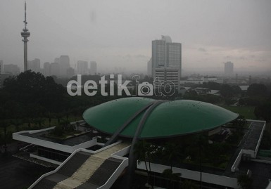 Anggota DPR Sibuk Amankan Kursi, Senayan Diprediksi Mulai Sepi