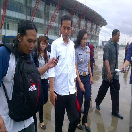 Jokowi Siap Menata PKL di Terminal Blok M