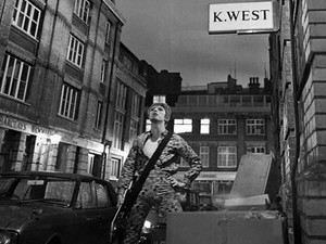 Lagu Baru David Bowie Langsung Merajai di iTunes