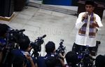 Berpakaian Betawi, Jokowi Rapat Bahas MRT