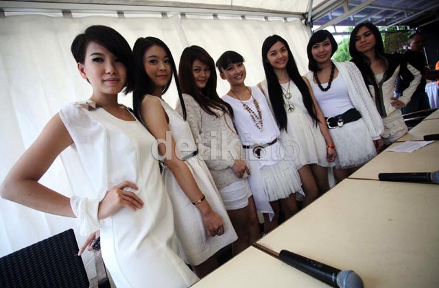 Ditinggal Vanilla Nikah, 7Icons Reborn