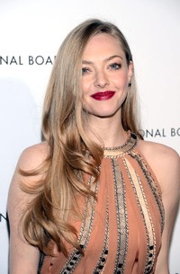 Amanda Seyfried saat menghadiri National Board Of Review Awards 2013 di New York, Selasa (8/1/2013). Stephen Lovekin/Getty Images.